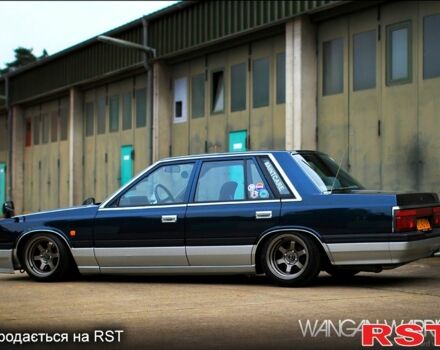 Красный Ниссан Лаурел, объемом двигателя 2.8 л и пробегом 0 тыс. км за 1200 $, фото 1 на Automoto.ua