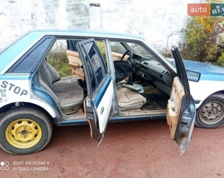 Синій Ніссан Лаурел, об'ємом двигуна 2.8 л та пробігом 400 тис. км за 1000 $, фото 2 на Automoto.ua