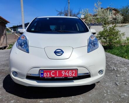 Белый Ниссан Лиф, объемом двигателя 0 л и пробегом 107 тыс. км за 10300 $, фото 5 на Automoto.ua