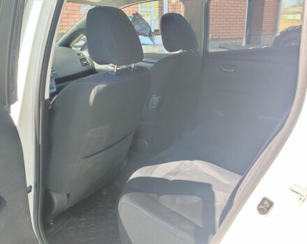 Белый Ниссан Лиф, объемом двигателя 0 л и пробегом 107 тыс. км за 10300 $, фото 8 на Automoto.ua