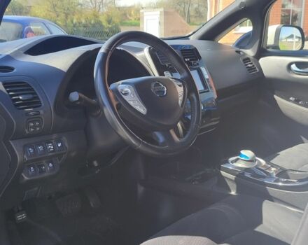 Белый Ниссан Лиф, объемом двигателя 0 л и пробегом 107 тыс. км за 10300 $, фото 3 на Automoto.ua