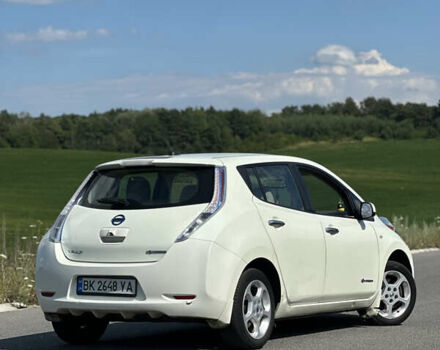 Белый Ниссан Лиф, объемом двигателя 0 л и пробегом 170 тыс. км за 4000 $, фото 4 на Automoto.ua