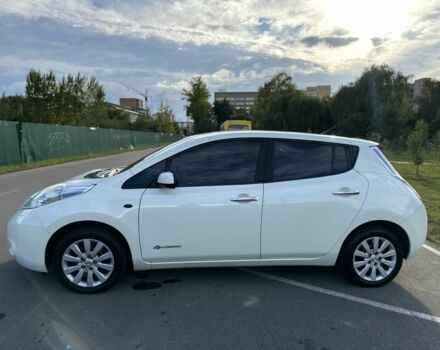 Белый Ниссан Лиф, объемом двигателя 0 л и пробегом 134 тыс. км за 4300 $, фото 5 на Automoto.ua