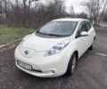 Белый Ниссан Лиф, объемом двигателя 0 л и пробегом 85 тыс. км за 4200 $, фото 1 на Automoto.ua