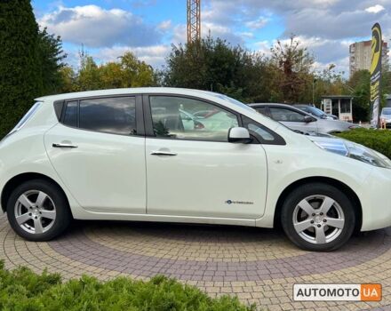 Белый Ниссан Лиф, объемом двигателя 24 л и пробегом 148 тыс. км за 5300 $, фото 7 на Automoto.ua