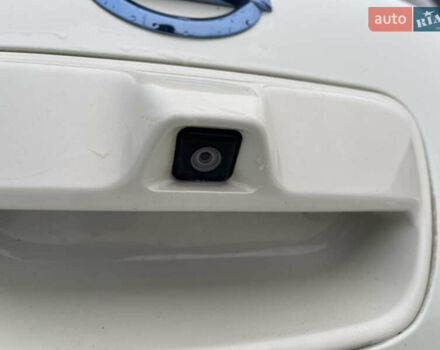 Белый Ниссан Лиф, объемом двигателя 0 л и пробегом 140 тыс. км за 4300 $, фото 24 на Automoto.ua