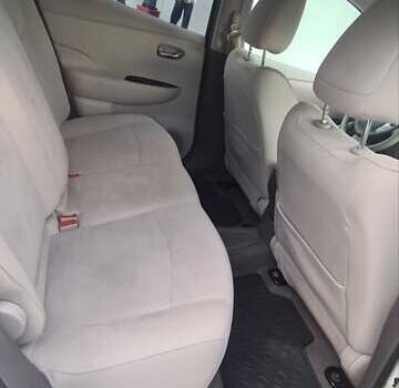 Белый Ниссан Лиф, объемом двигателя 0 л и пробегом 159 тыс. км за 4300 $, фото 5 на Automoto.ua