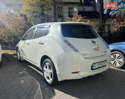 Ниссан Лиф 2011 в Львове на Automoto.ua Белый Ниссан Лиф, объемом двигателя 0 л и пробегом 109 тыс. км за 5800 $, фото 2 на Automoto.ua