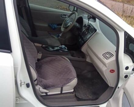 Белый Ниссан Лиф, объемом двигателя 0 л и пробегом 100 тыс. км за 4800 $, фото 14 на Automoto.ua