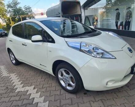 Белый Ниссан Лиф, объемом двигателя 0 л и пробегом 159 тыс. км за 4300 $, фото 4 на Automoto.ua