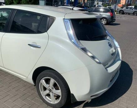 Белый Ниссан Лиф, объемом двигателя 0 л и пробегом 140 тыс. км за 4500 $, фото 9 на Automoto.ua