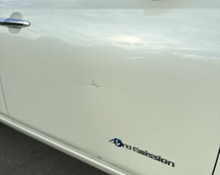 Белый Ниссан Лиф, объемом двигателя 0 л и пробегом 134 тыс. км за 4300 $, фото 11 на Automoto.ua