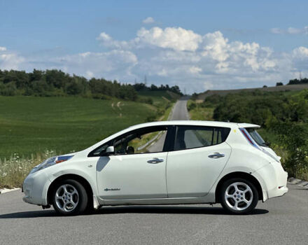 Белый Ниссан Лиф, объемом двигателя 0 л и пробегом 170 тыс. км за 4000 $, фото 5 на Automoto.ua