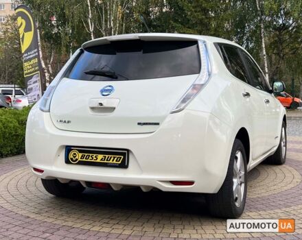 Белый Ниссан Лиф, объемом двигателя 24 л и пробегом 148 тыс. км за 5300 $, фото 6 на Automoto.ua