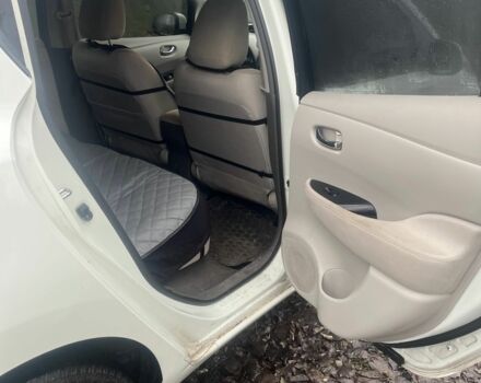 Белый Ниссан Лиф, объемом двигателя 0 л и пробегом 150 тыс. км за 3500 $, фото 6 на Automoto.ua