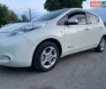 Білий Ніссан Ліф, об'ємом двигуна 0 л та пробігом 135 тис. км за 4200 $, фото 1 на Automoto.ua