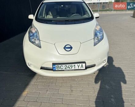 Белый Ниссан Лиф, объемом двигателя 0 л и пробегом 160 тыс. км за 4400 $, фото 9 на Automoto.ua