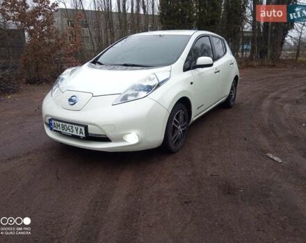 Белый Ниссан Лиф, объемом двигателя 0 л и пробегом 100 тыс. км за 4800 $, фото 6 на Automoto.ua