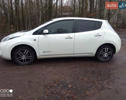 Белый Ниссан Лиф, объемом двигателя 0 л и пробегом 100 тыс. км за 4800 $, фото 12 на Automoto.ua