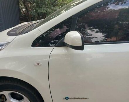 Белый Ниссан Лиф, объемом двигателя 0 л и пробегом 110 тыс. км за 6500 $, фото 6 на Automoto.ua