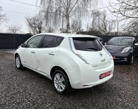 Белый Ниссан Лиф, объемом двигателя 0 л и пробегом 124 тыс. км за 3999 $, фото 7 на Automoto.ua