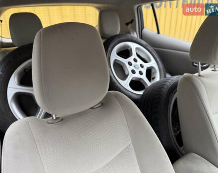 Белый Ниссан Лиф, объемом двигателя 0 л и пробегом 124 тыс. км за 4990 $, фото 5 на Automoto.ua