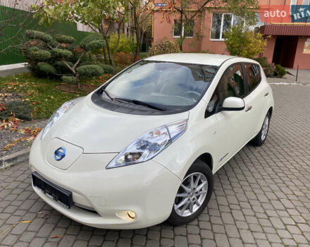 Білий Ніссан Ліф, об'ємом двигуна 0 л та пробігом 81 тис. км за 4600 $, фото 32 на Automoto.ua