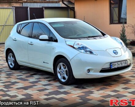 Белый Ниссан Лиф, объемом двигателя 0 л и пробегом 170 тыс. км за 5500 $, фото 3 на Automoto.ua