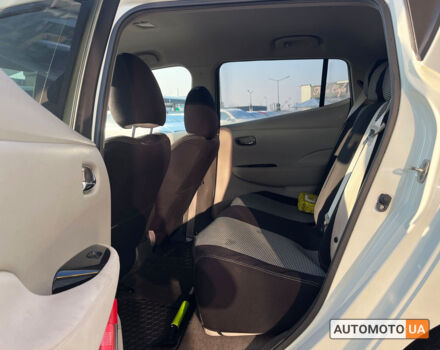 Белый Ниссан Лиф, объемом двигателя 24 л и пробегом 78 тыс. км за 6590 $, фото 17 на Automoto.ua