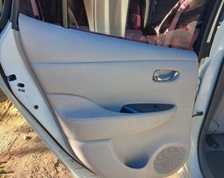 Белый Ниссан Лиф, объемом двигателя 0 л и пробегом 110 тыс. км за 6500 $, фото 16 на Automoto.ua