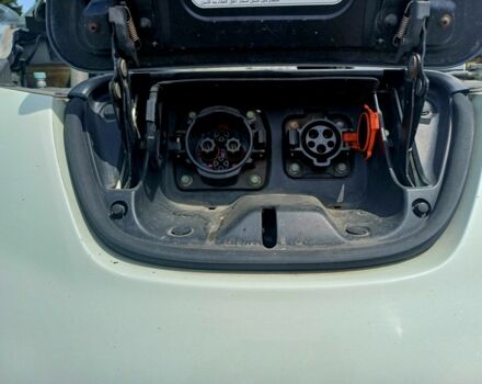 Белый Ниссан Лиф, объемом двигателя 0 л и пробегом 140 тыс. км за 5099 $, фото 20 на Automoto.ua