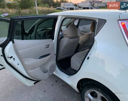 Білий Ніссан Ліф, об'ємом двигуна 0 л та пробігом 139 тис. км за 4400 $, фото 7 на Automoto.ua