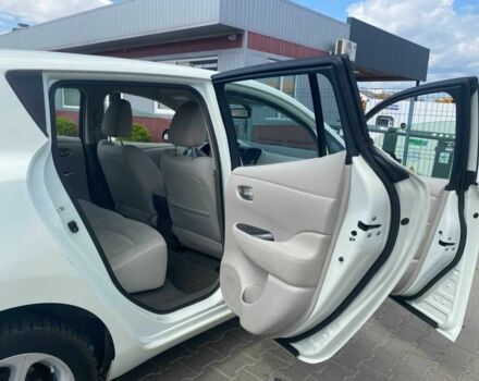 Білий Ніссан Ліф, об'ємом двигуна 0 л та пробігом 99 тис. км за 4000 $, фото 5 на Automoto.ua