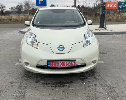 Білий Ніссан Ліф, об'ємом двигуна 0 л та пробігом 152 тис. км за 4450 $, фото 9 на Automoto.ua