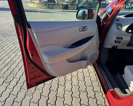 Білий Ніссан Ліф, об'ємом двигуна 0 л та пробігом 133 тис. км за 4500 $, фото 12 на Automoto.ua