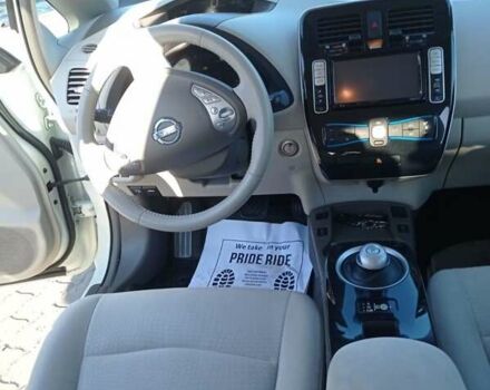 Белый Ниссан Лиф, объемом двигателя 0 л и пробегом 120 тыс. км за 5500 $, фото 8 на Automoto.ua