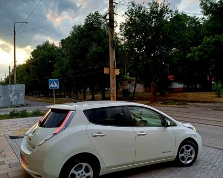 Белый Ниссан Лиф, объемом двигателя 0 л и пробегом 140 тыс. км за 5099 $, фото 7 на Automoto.ua