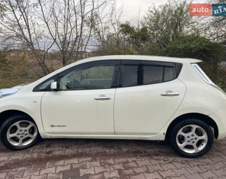 Білий Ніссан Ліф, об'ємом двигуна 0 л та пробігом 162 тис. км за 4000 $, фото 3 на Automoto.ua