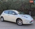 Білий Ніссан Ліф, об'ємом двигуна 0 л та пробігом 125 тис. км за 4700 $, фото 1 на Automoto.ua
