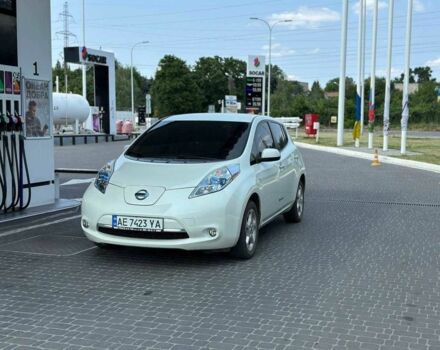 Белый Ниссан Лиф, объемом двигателя 0 л и пробегом 130 тыс. км за 5500 $, фото 1 на Automoto.ua