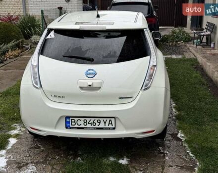 Белый Ниссан Лиф, объемом двигателя 0 л и пробегом 90 тыс. км за 4500 $, фото 3 на Automoto.ua