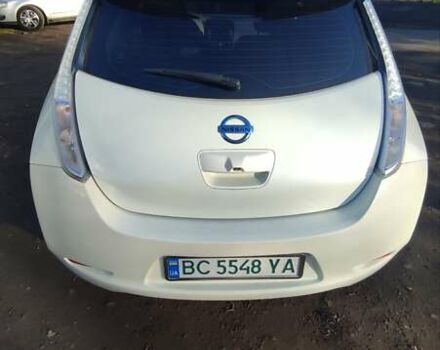 Білий Ніссан Ліф, об'ємом двигуна 0 л та пробігом 150 тис. км за 4990 $, фото 18 на Automoto.ua