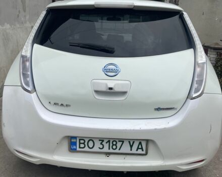 Белый Ниссан Лиф, объемом двигателя 0 л и пробегом 300 тыс. км за 5250 $, фото 3 на Automoto.ua