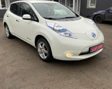 Белый Ниссан Лиф, объемом двигателя 0 л и пробегом 105 тыс. км за 4900 $, фото 1 на Automoto.ua