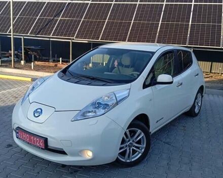 Білий Ніссан Ліф, об'ємом двигуна 0 л та пробігом 196 тис. км за 4350 $, фото 9 на Automoto.ua