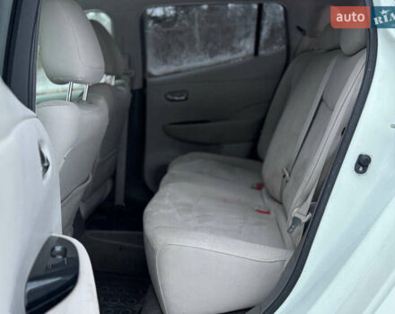 Білий Ніссан Ліф, об'ємом двигуна 0 л та пробігом 93 тис. км за 3990 $, фото 7 на Automoto.ua