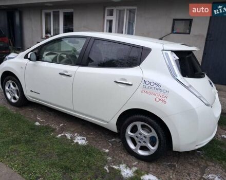 Белый Ниссан Лиф, объемом двигателя 0 л и пробегом 90 тыс. км за 4500 $, фото 1 на Automoto.ua