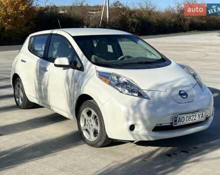 Белый Ниссан Лиф, объемом двигателя 0 л и пробегом 86 тыс. км за 4700 $, фото 10 на Automoto.ua