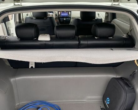 Белый Ниссан Лиф, объемом двигателя 0 л и пробегом 105 тыс. км за 4900 $, фото 4 на Automoto.ua