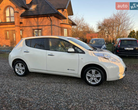 Білий Ніссан Ліф, об'ємом двигуна 0 л та пробігом 124 тис. км за 4000 $, фото 12 на Automoto.ua